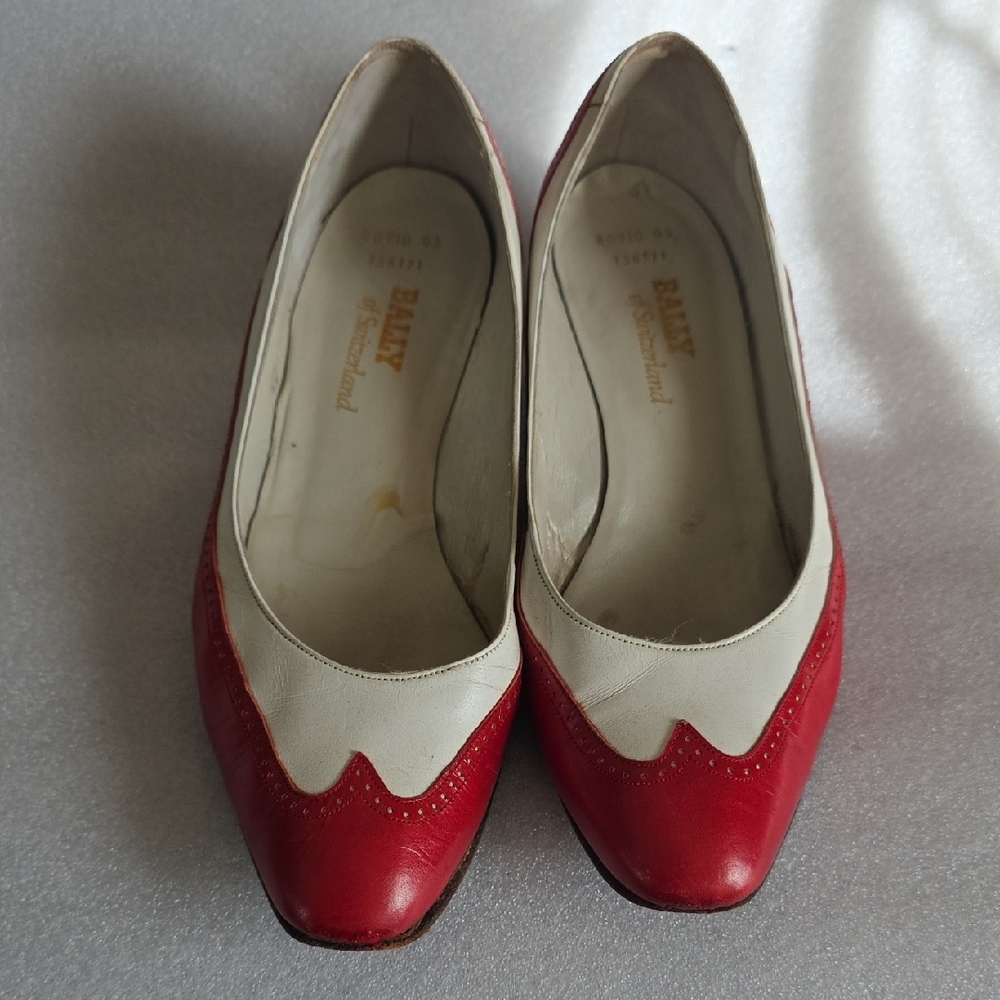 Bally Red and Cream Leather Scalloped Toe Ballet Flats